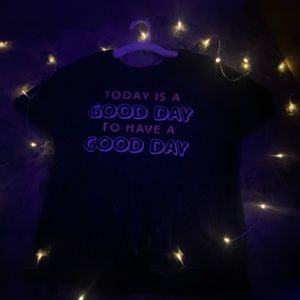 I’m selling this shirt for $6